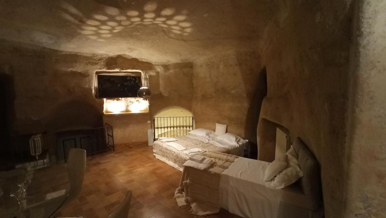 Casa Tudor Art Luxury Rooms Matera Zimmer foto